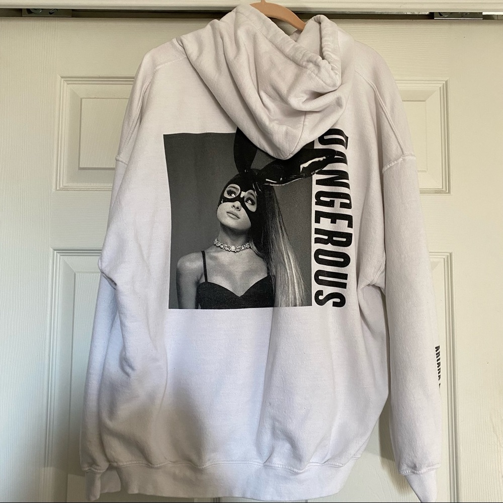 ariana grande dangerous woman tour hoodie